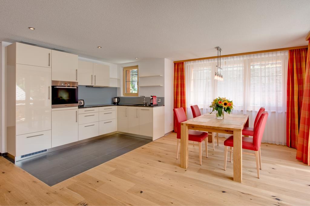 Jaegerhof Serviced Apartements Церматт Номер фото