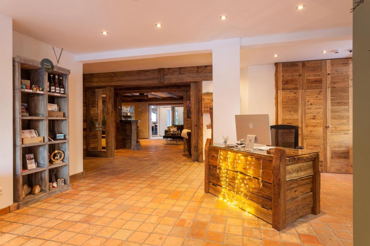 Jaegerhof Serviced Apartements Церматт Экстерьер фото