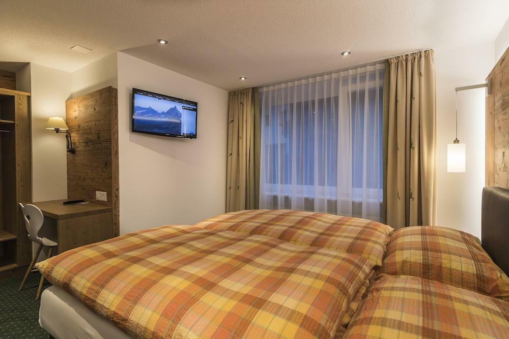 Jaegerhof Serviced Apartements Церматт Экстерьер фото