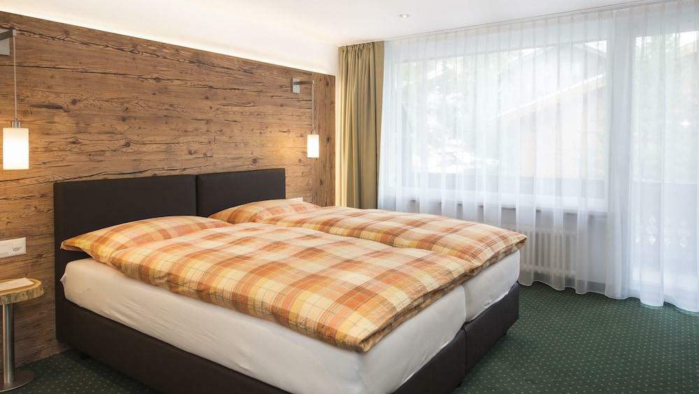 Jaegerhof Serviced Apartements Церматт Экстерьер фото